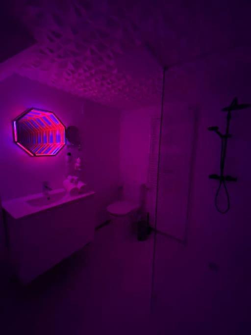 Capsule Espace-jacuzzi-cinema-nintendo Switch * Roubaix
