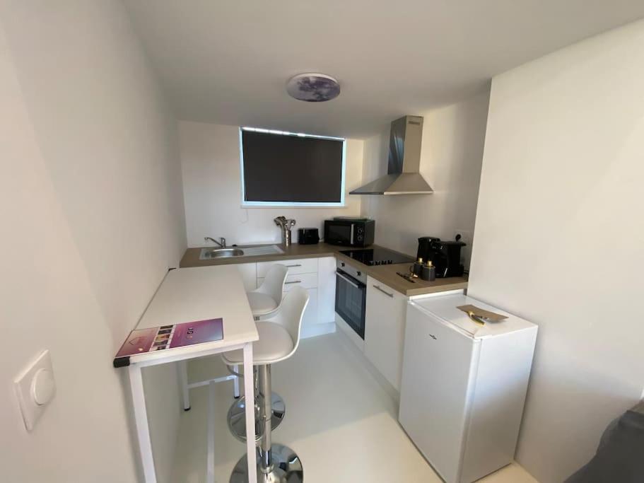 Appartement Capsule Espace-jacuzzi-cinema-nintendo Switch *